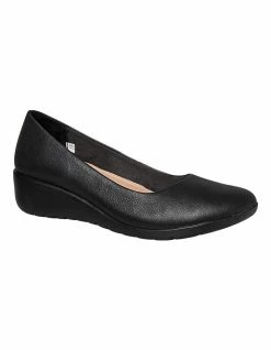 Hush Puppies Dylan Black Leather Pumps -Deals Shoes Store 414172000 2 720x928 1