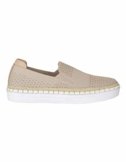 Verali Queen Natural Knit Slip-on Sneaker