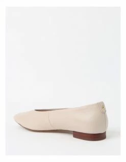 Basque Chica Winter White Flat Shoe -Deals Shoes Store 810690130 3 1 720x928