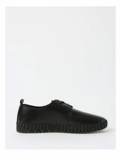 Regatta Rival Black Lace-Up Loafer