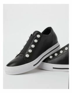 Zazou Kiss Black Leather Slip-on Sneaker -Deals Shoes Store 816237370 4 1 720x928