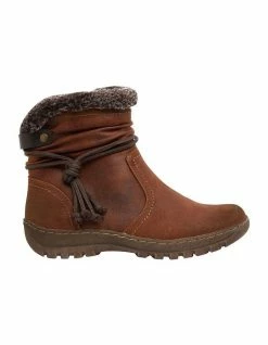 Easy Steps Eskimo Tan Micro Boot