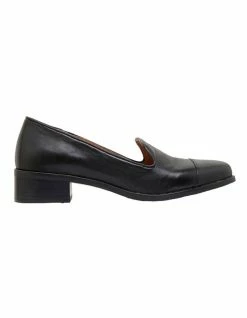 Sandler Sable Black Glove Flat Shoes