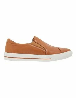 Sandler Tandem Tan Glove Sneakers
