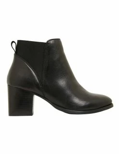 Sandler Taurus Black Glove Boots