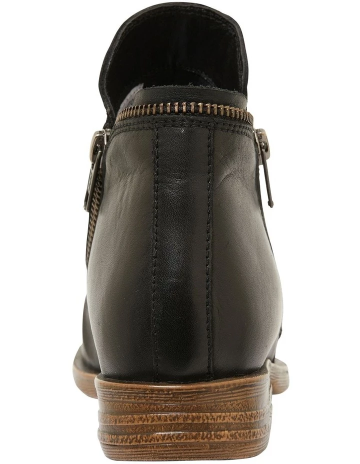 Easy Steps Hotham Black Glove Boots 5 Easy Steps Hotham Black Glove Boots - Image 5