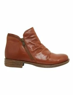 Easy Steps Hotham Tan Glove Boots
