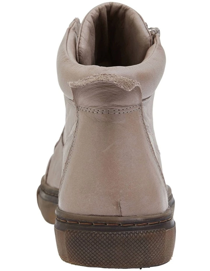 Easy Steps Wagner Taupe Glove Boots 5 Easy Steps Wagner Taupe Glove Boots - Image 5