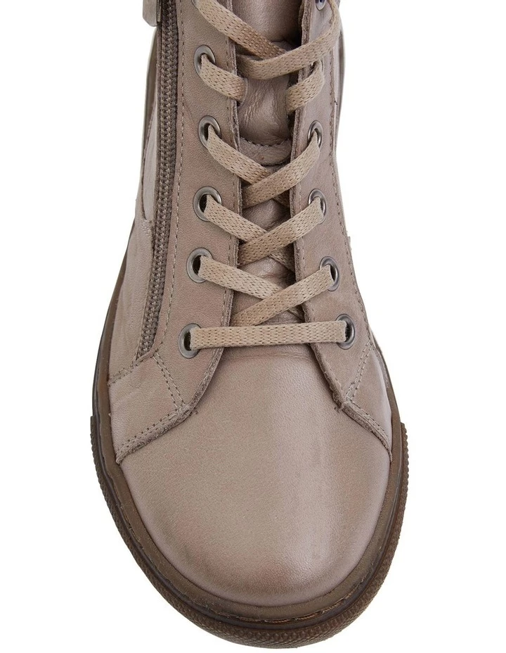 Easy Steps Wagner Taupe Glove Boots 7 Easy Steps Wagner Taupe Glove Boots - Image 7