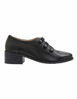 Jane Debster Edison Black Glove Flat Shoes