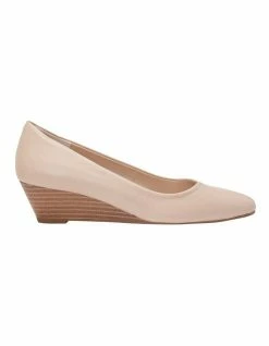 Sandler Henry Nude Glove Heeled Shoes