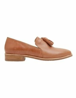 Sandler Salvador Tan Glove Flat Shoes