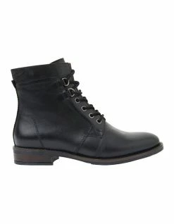 Sandler Tommy Black Glove Boots