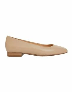 Sandler Gaby Nude Glove Flat Shoes