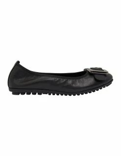 Sandler Pentagon Black Glove Flat Shoes