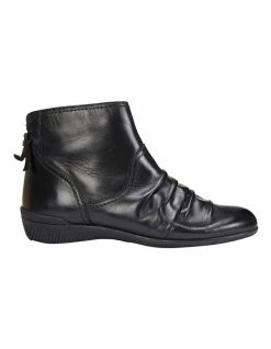 Wide Steps Waltz Black Glove Boot