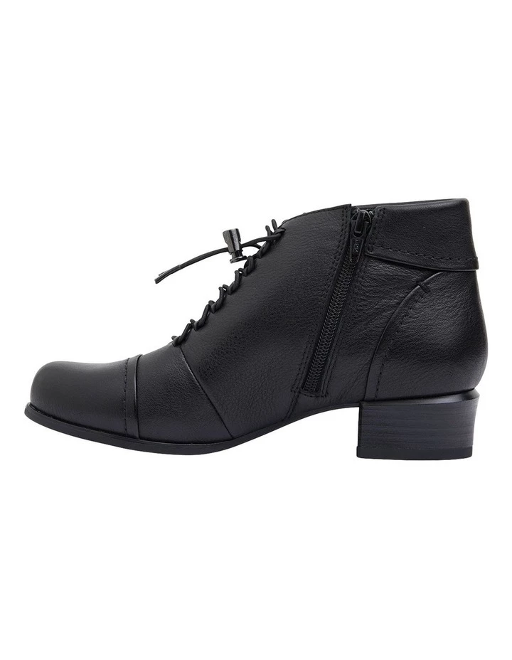 Wide Steps Takoda Black Glove boots 3 Wide Steps Takoda Black Glove boots - Image 3