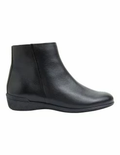 Wide Steps Walker Black Glove Boot