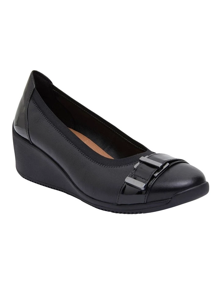 Wide Steps Narita Black Glove Heeled Shoes 2 Wide Steps Narita Black Glove Heeled Shoes - Image 2