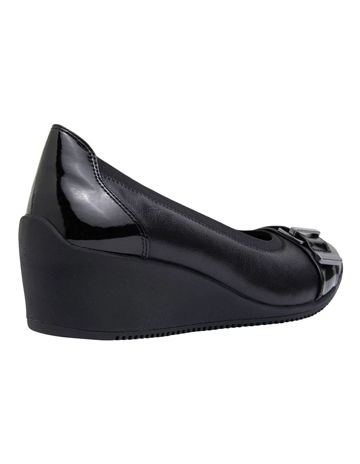 Wide Steps Narita Black Glove Heeled Shoes 4 Wide Steps Narita Black Glove Heeled Shoes - Image 4