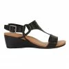 Wide Steps Magnet Black Glove Sandal