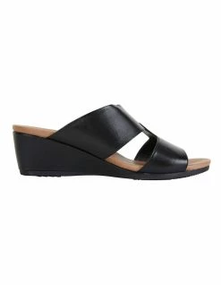 Wide Steps Melanie Black Glove Sandals