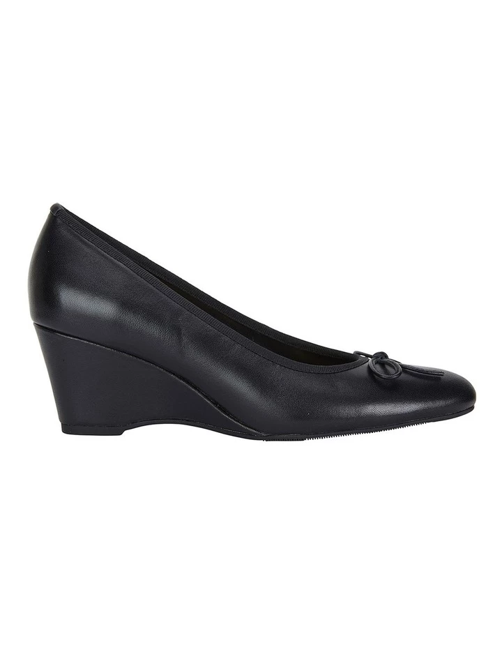 Easy Steps Manor Black Glove Heeled Shoes 1 Easy Steps Manor Black Glove Heeled Shoes