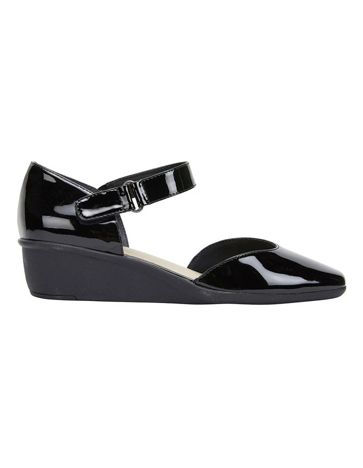 Easy Steps Pavilion Black Patent Heeled Shoes 1 Easy Steps Pavilion Black Patent Heeled Shoes