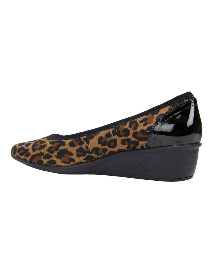 Easy Steps Prague Animal Fabric Heeled Shoes 4 Easy Steps Prague Animal Fabric Heeled Shoes - Image 4