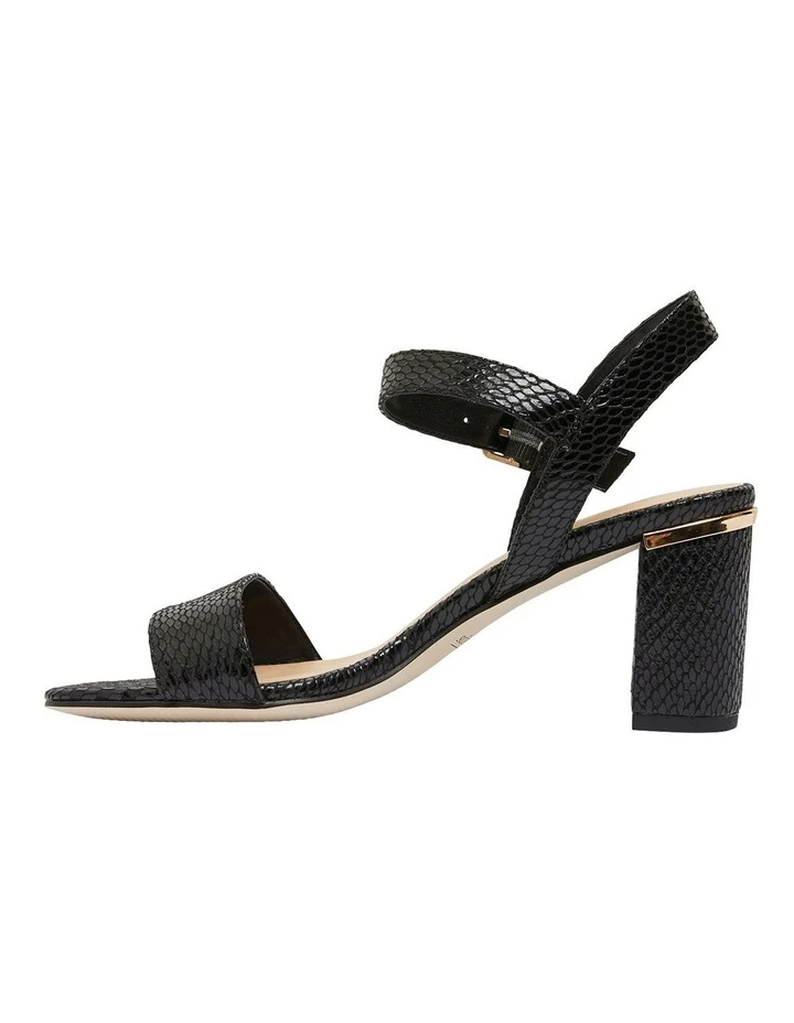 Easy Steps Uno Black Print Sandal 2 Easy Steps Uno Black Print Sandal - Image 2