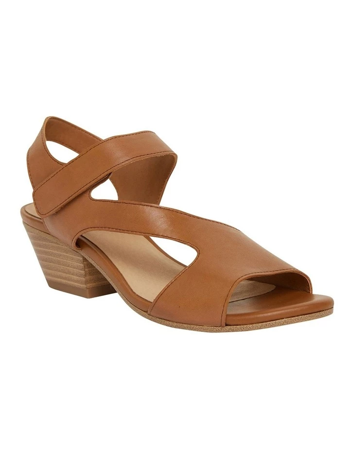 Easy Steps Venice Tan Glove Sandal 2 Easy Steps Venice Tan Glove Sandal - Image 2