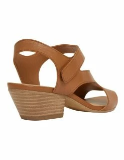 Easy Steps Venice Tan Glove Sandal 9 Easy Steps Venice Tan Glove Sandal -Deals Shoes Store 830907010 4 720x928