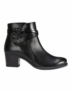 Easy Steps Carlton Black Glove Boot