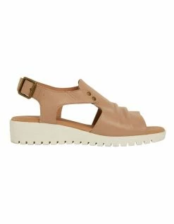Easy Steps Gelato Camel Glove Sandals