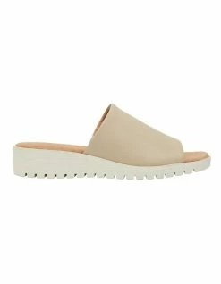 Easy Steps Genoa Nude Glove Sandals