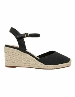 Easy Steps Santos Black Fabric Sandals