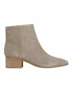 Nine West Cabra Boots