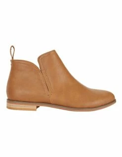 Ravella Earth Tan Smooth Boots