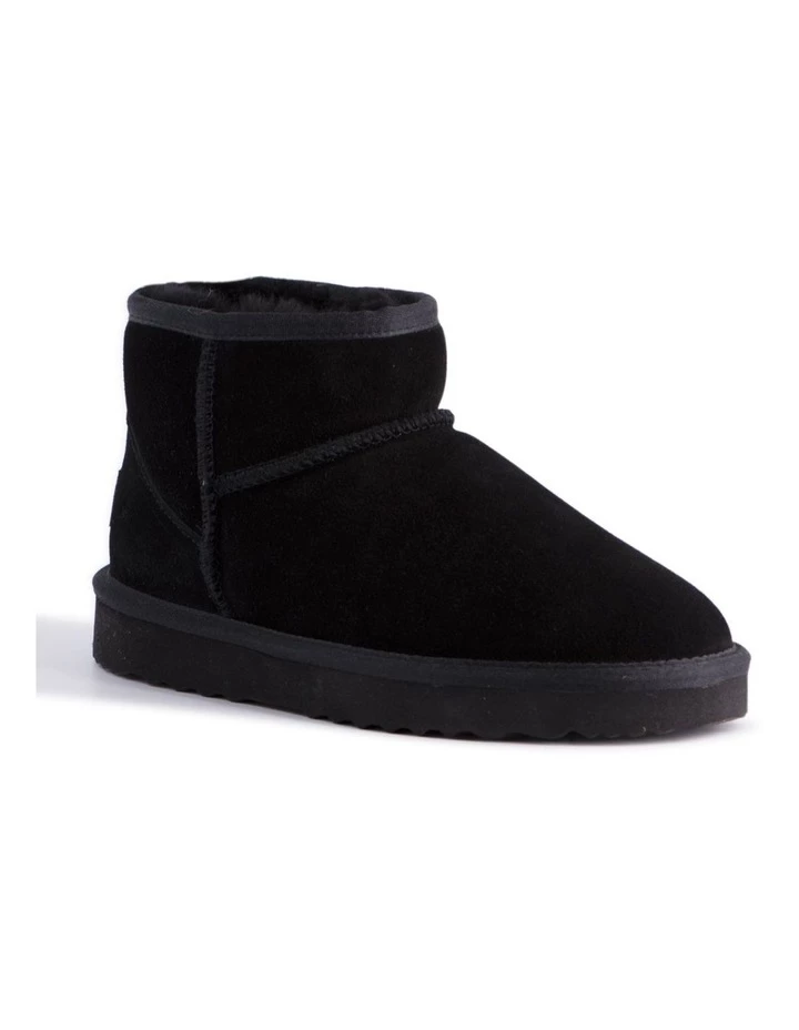 Aus Wooli Ugg Short Sheepskin Ankle Boot - Black 1 Aus Wooli Ugg Short Sheepskin Ankle Boot - Black