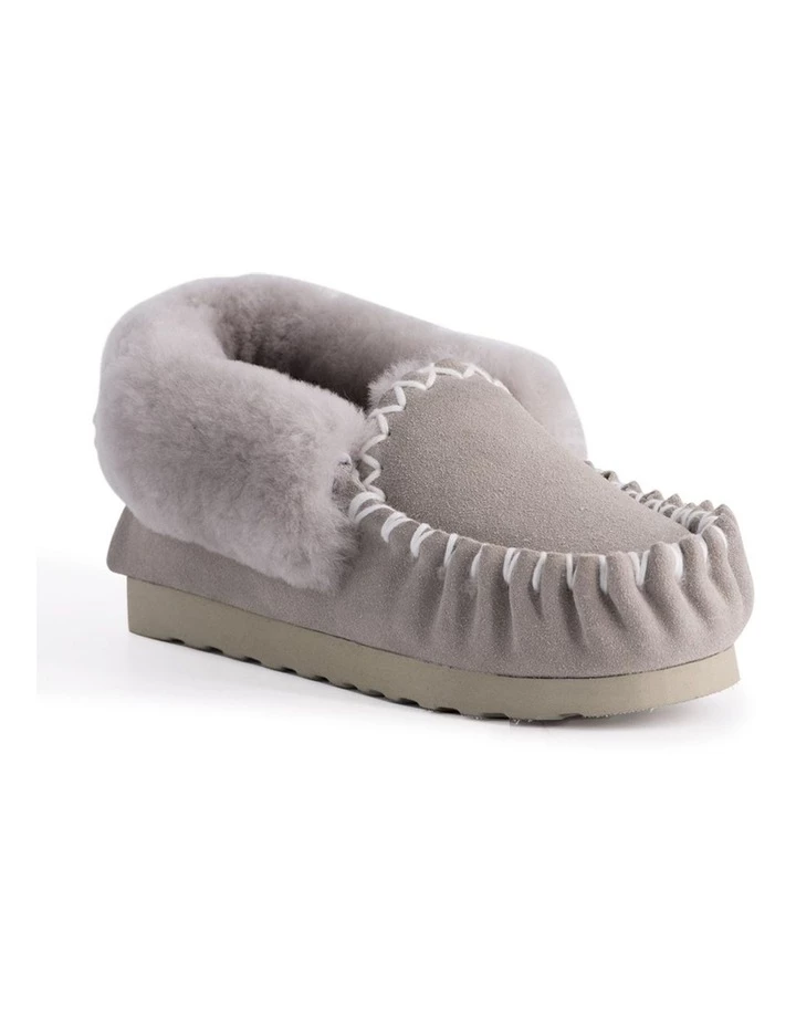 Aus Wooli Ugg Hand Stitched Womens Sheepskin Moccasin - Light Grey 1 Aus Wooli Ugg Hand Stitched Womens Sheepskin Moccasin - Light Grey