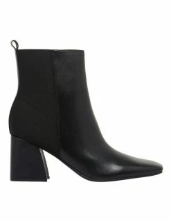 Nine West Griffin Boots