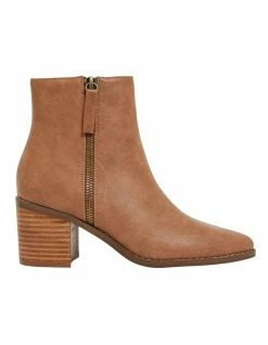Ravella Savanna Tan Smooth Boots