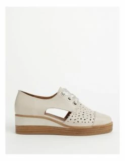 Zazou South Bone Flat Shoe
