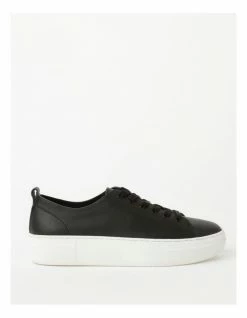 Trent Nathan Steffie Black Sneaker