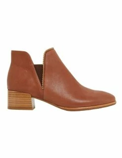 Jane Debster Astor Tan Glove Boots