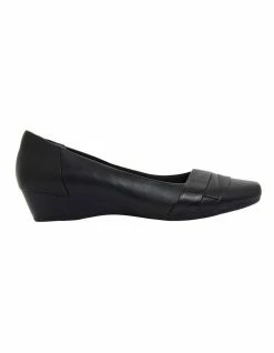Easy Steps Glove Heeled Shoes Saturn Black