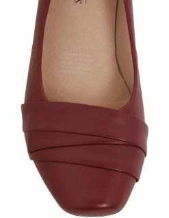 Easy Steps Glove Heeled Shoes Saturn Red -Deals Shoes Store 848482120 7 720x928