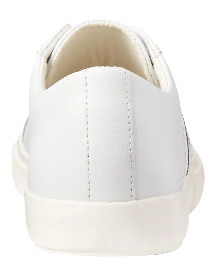 Lauren Ralph Lauren Janson II Optic White Sneaker 4 Lauren Ralph Lauren Janson II Optic White Sneaker - Image 4