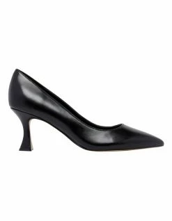 Nine West Workin Pumps