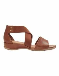 Wide Steps Chester Mid Brown Glove Sandals